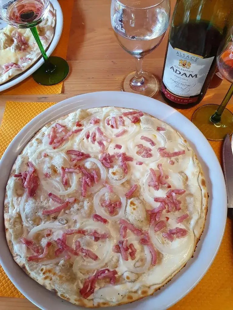 P Vervuren_Bar-Brasserie-Restaurant Chez Paquita_Saint-Quirin_review