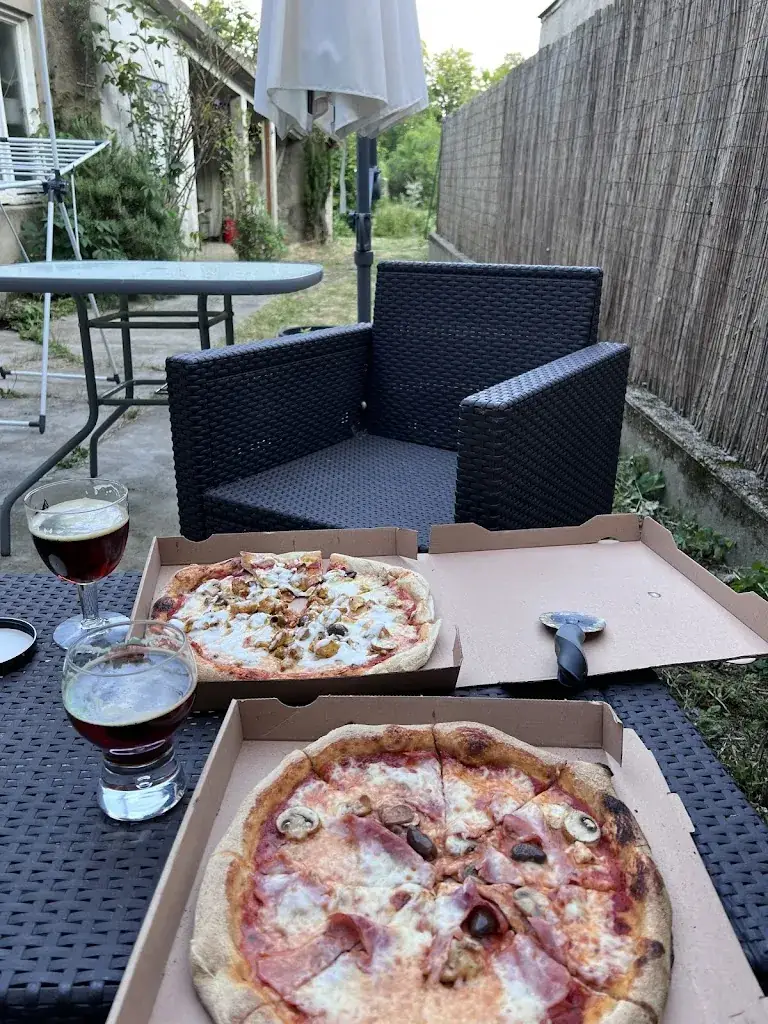 ROOM SERVICE ANCY restaurant in Ancy-Dornot