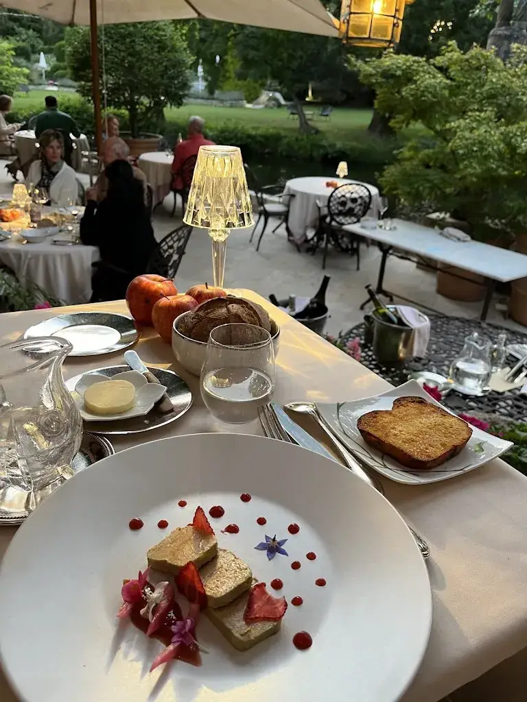 Restaurant Ròda_Champagnac-de-Belair_slider_image_3