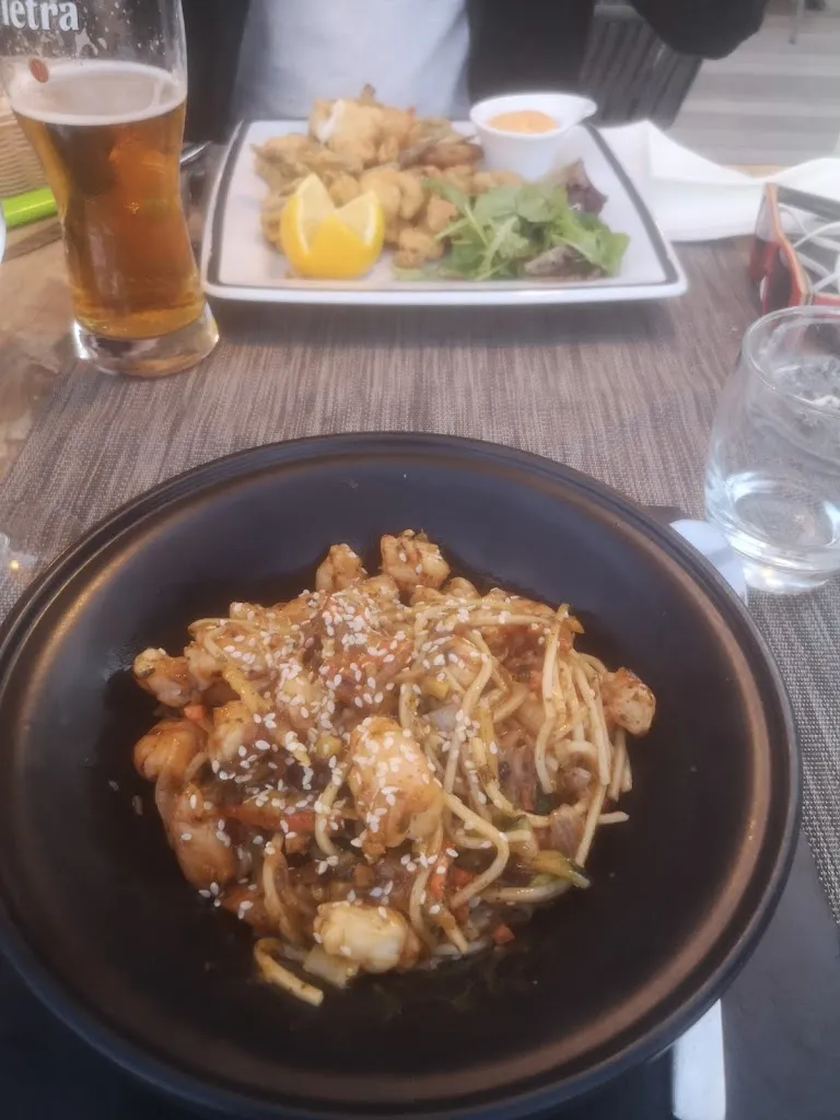 Melanie El-Hariri_L'Annexe_Sari-Solenzara_review