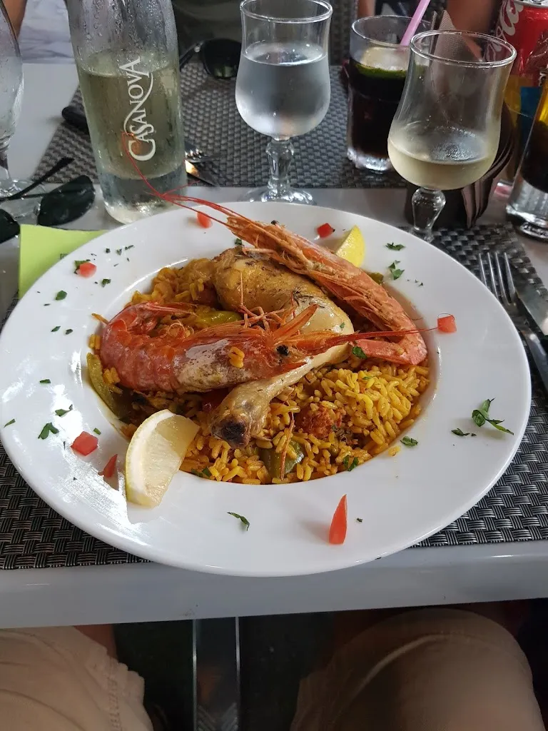 Richard Talbot_Les Muriers_Sari-Solenzara_review