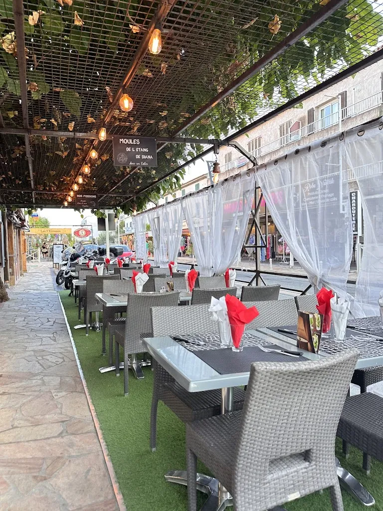 Les Muriers restaurant in Sari-Solenzara