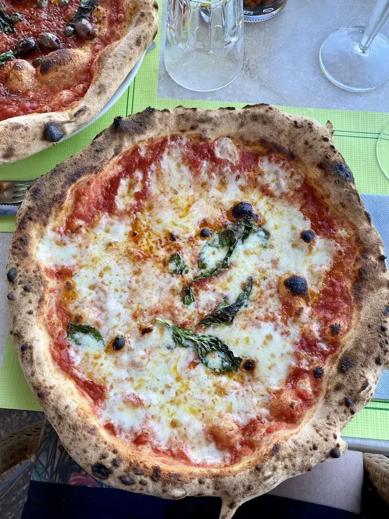 Timo Stelling_Le Grand Bleu_Sari-Solenzara_review