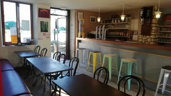 Auberge les voyageurs ristorante a Champagnac-de-Belair