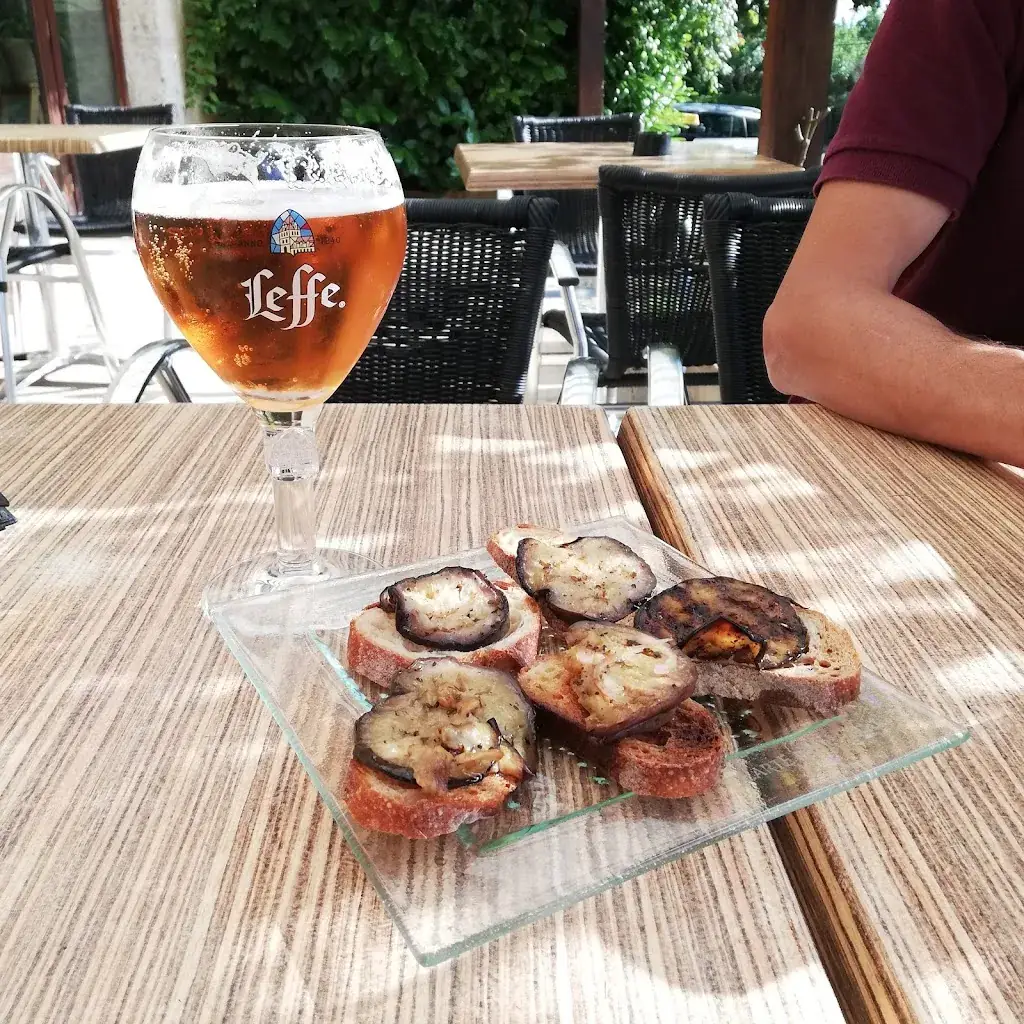 Auberge les voyageurs_Champagnac-de-Belair_slider_image_2