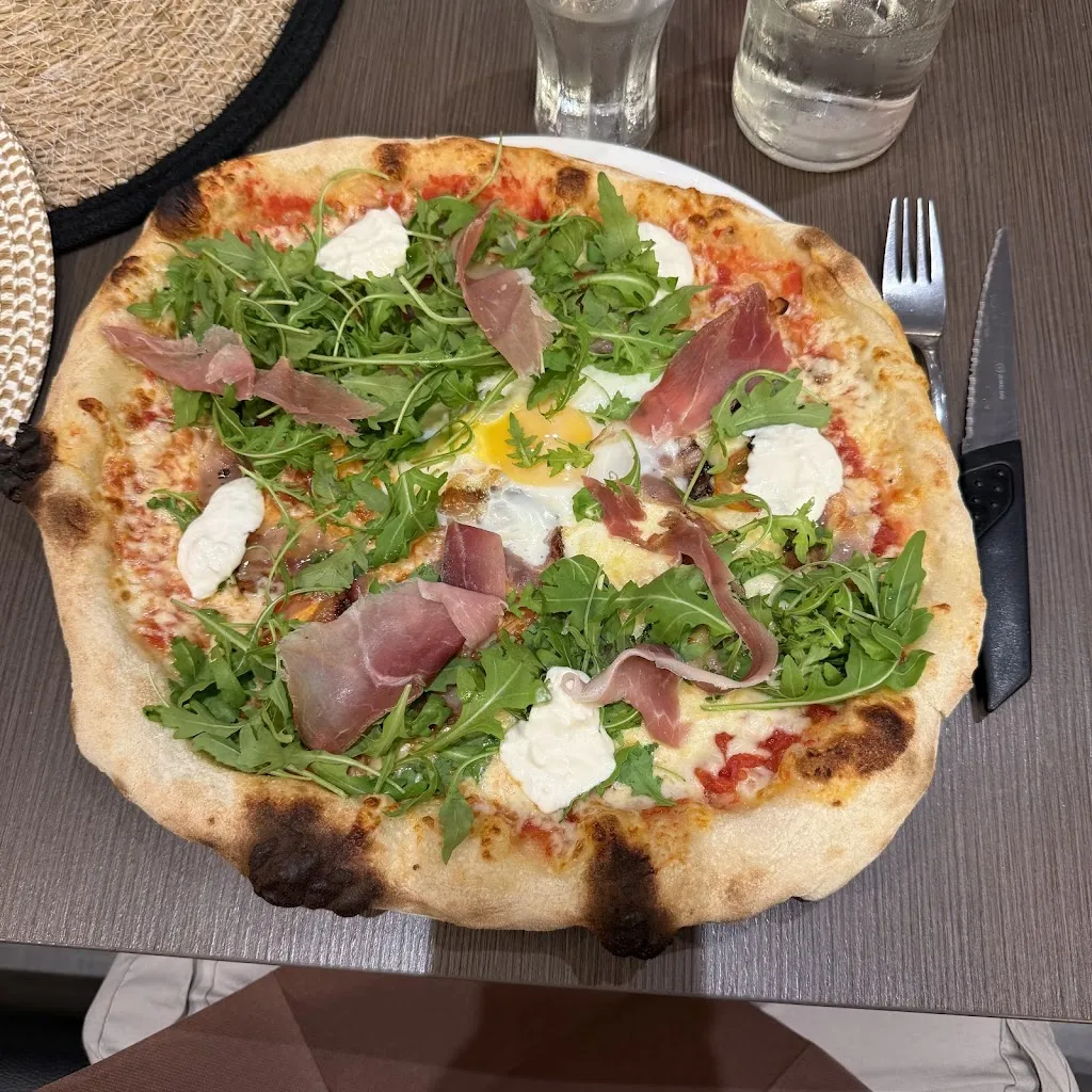 Basel Ismail_La Calèche_Sari-Solenzara_review