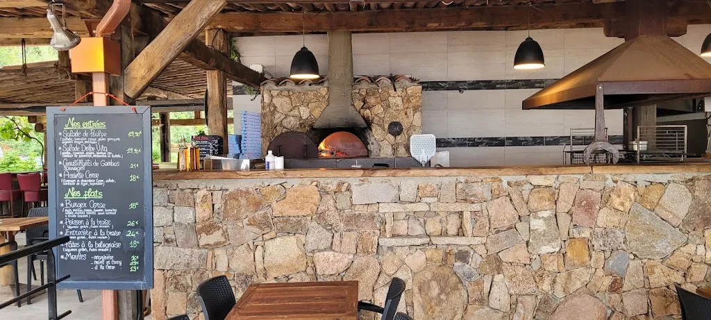 Remon Blokhuis_La Dolce Vita_Sari-Solenzara_recensione