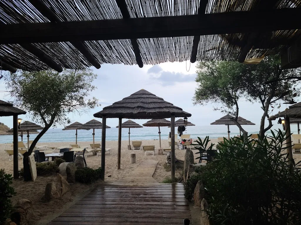 Peter Hartenstein_La Dolce Vita_Sari-Solenzara_recensione