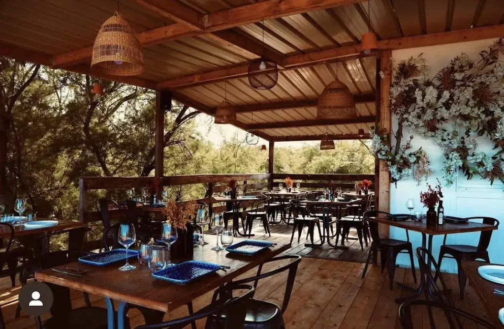 Palauma Les Villas Restaurant in Solaro