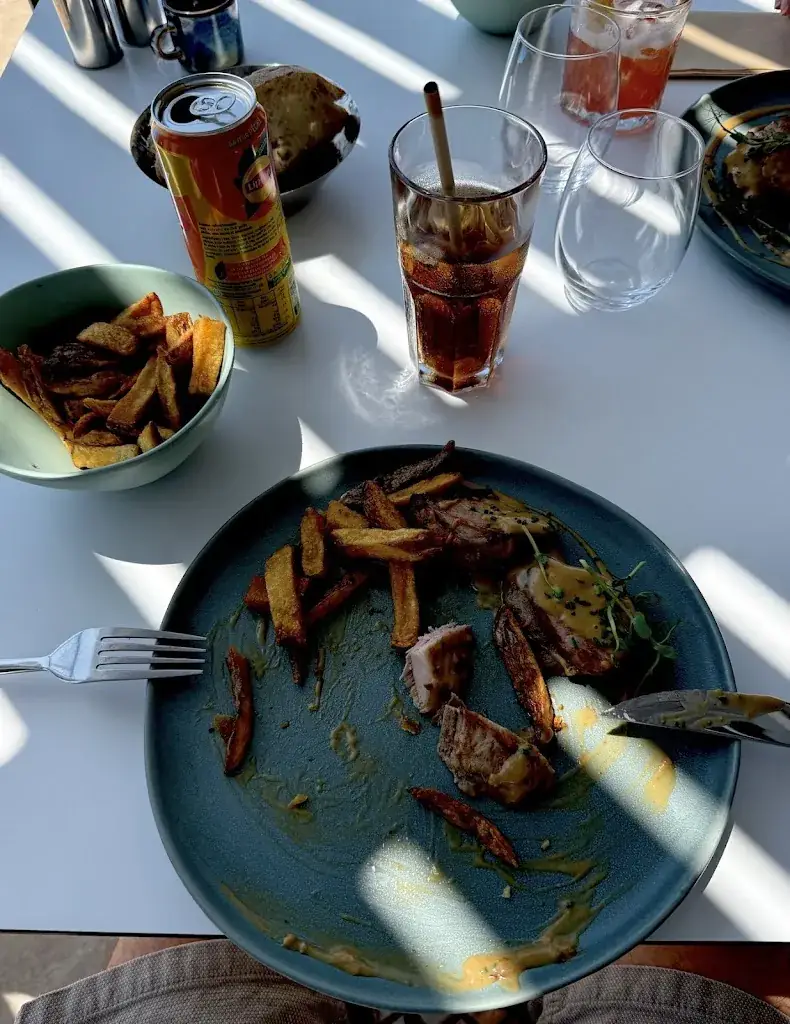 J. Weber_LA MAISON BLANCHE_Porto-Vecchio_review