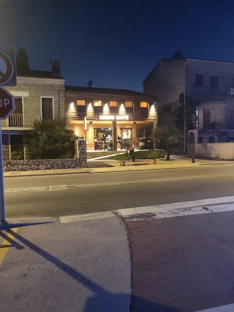 David Radscheidt_Bikers Caffè_Porto-Vecchio_review