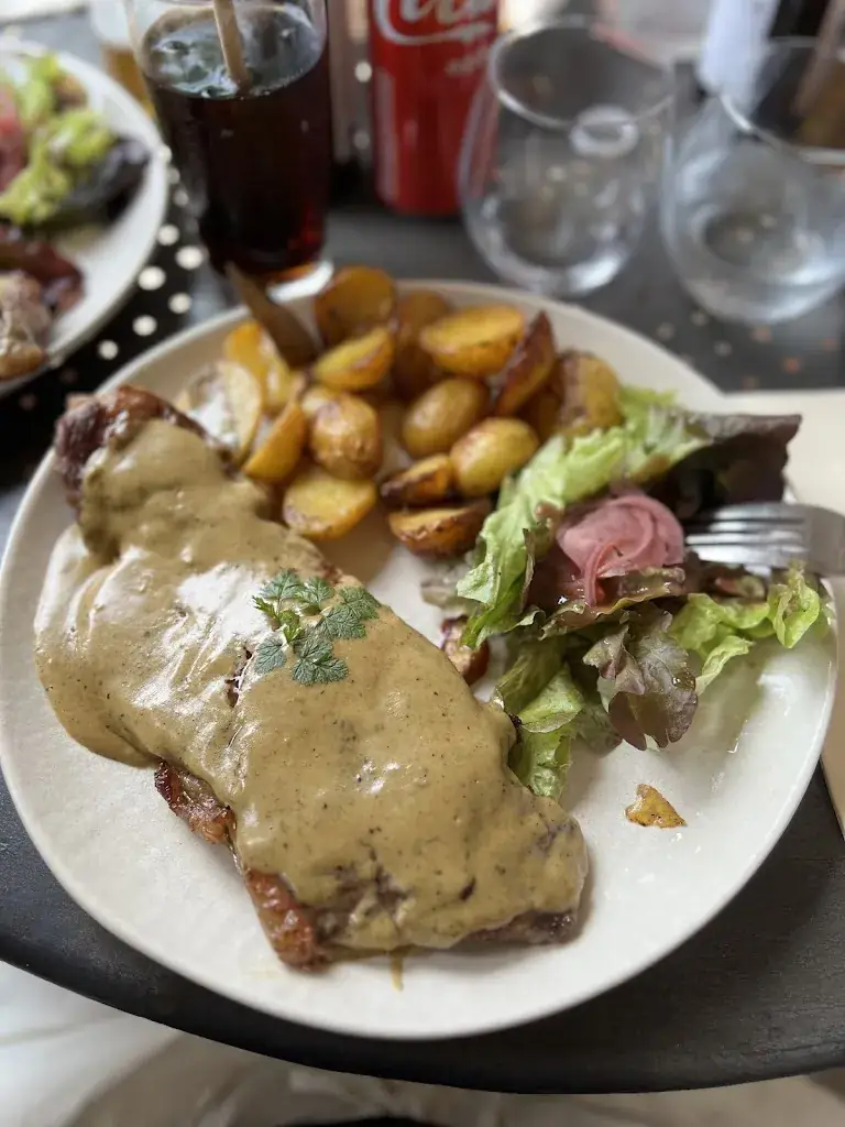 Tobias Tengvad_U Funtanonu_Porto-Vecchio_review