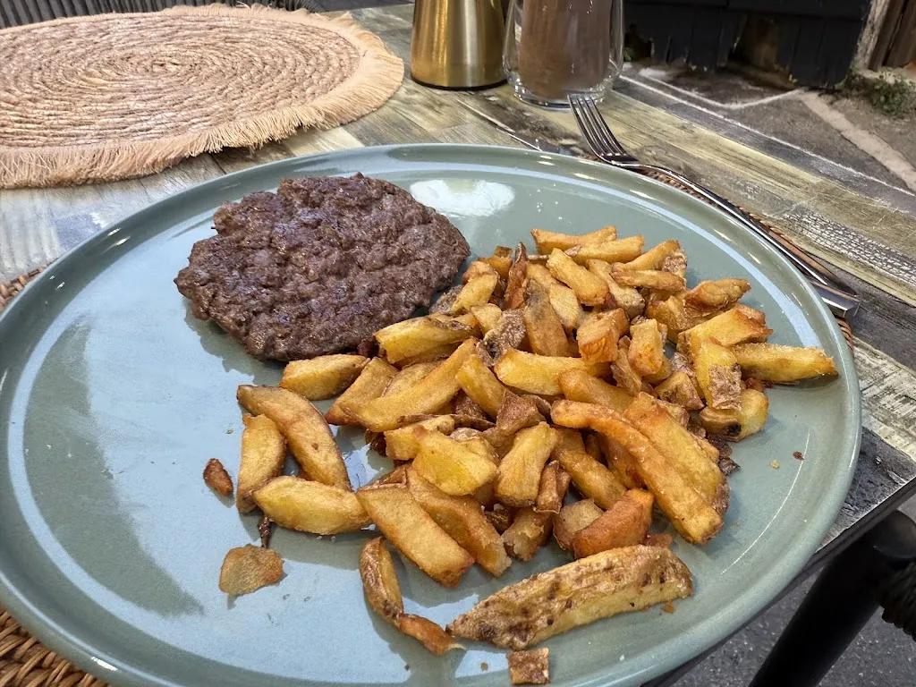 Manuel_Le Divin_Porto-Vecchio_avis