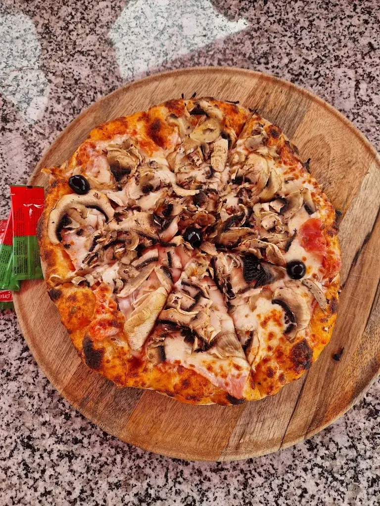 Jeremy_La Galinette_Ydes_review