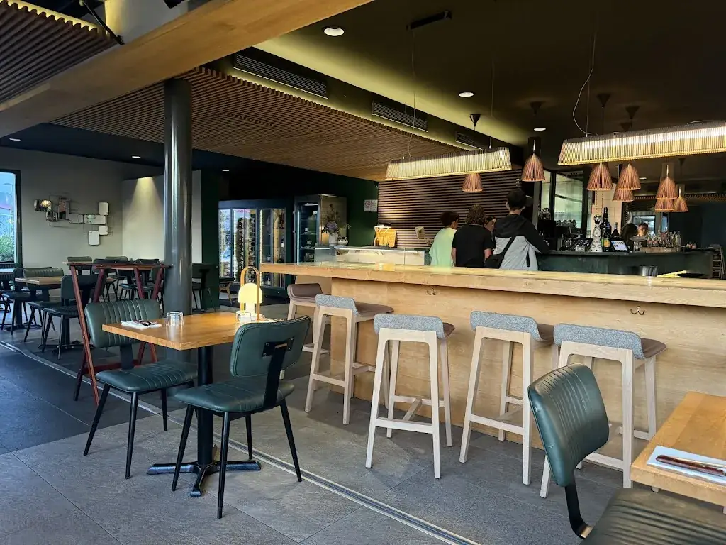 Bernhard Herzig_Guest_Porto-Vecchio_review