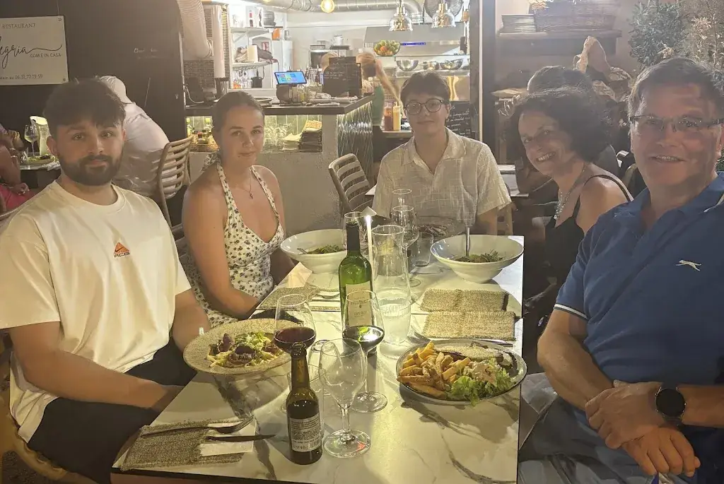 Adrian WIGHAM_L'allegria_Porto-Vecchio_review