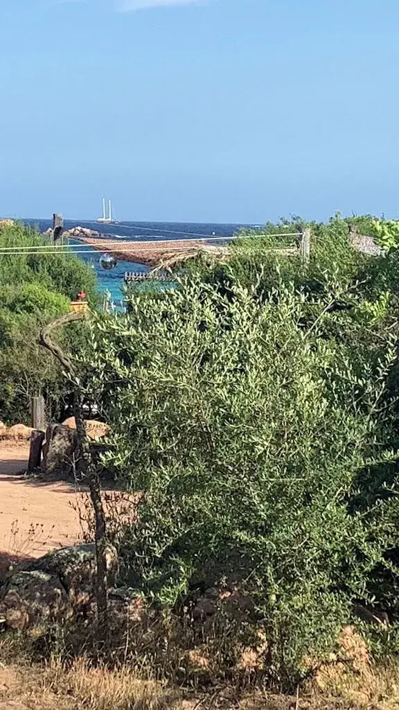 Irina Kuzina_Le Dune_Porto-Vecchio_review