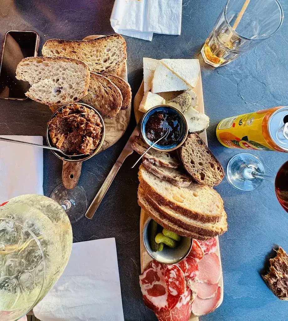 Florian L_A MUSCHERA_Porto-Vecchio_review