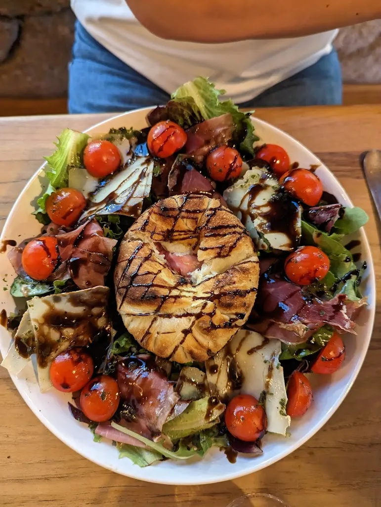 Bruce Rowland_LA FOCACCIA_Porto-Vecchio_review