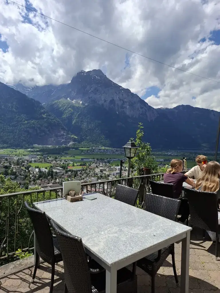 Nussbäumli_Altdorf_slider_image_1