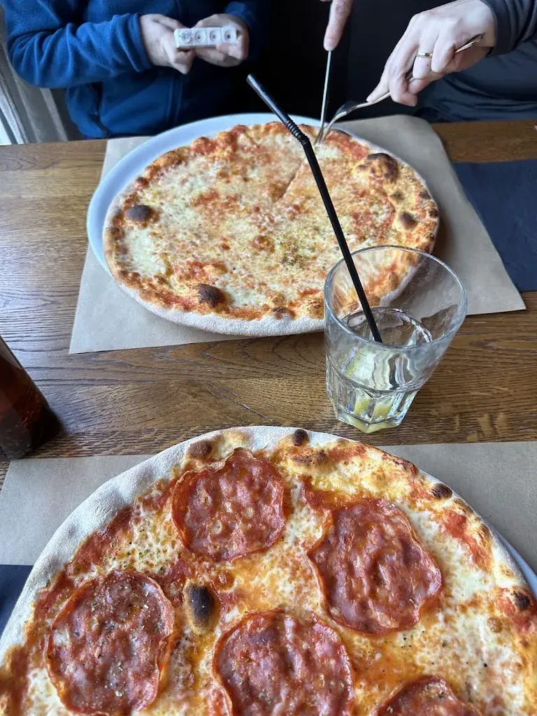 M N_Restaurant Pizzeria Wilhelm Tell_Altdorf_avis
