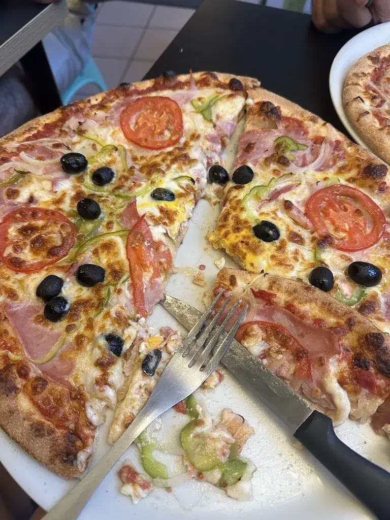 Menu_Pizzeria Napoli by Alice_Algrange_image_7