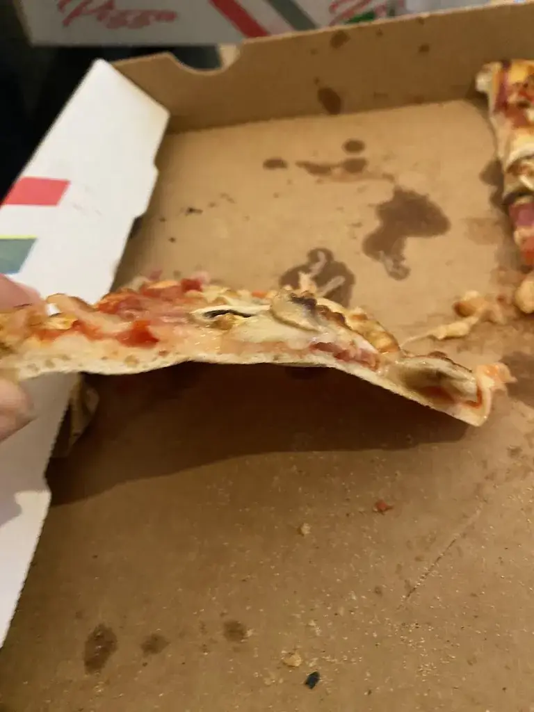 Marine Voiron_Pizzeria Napoli by Alice_Algrange_review