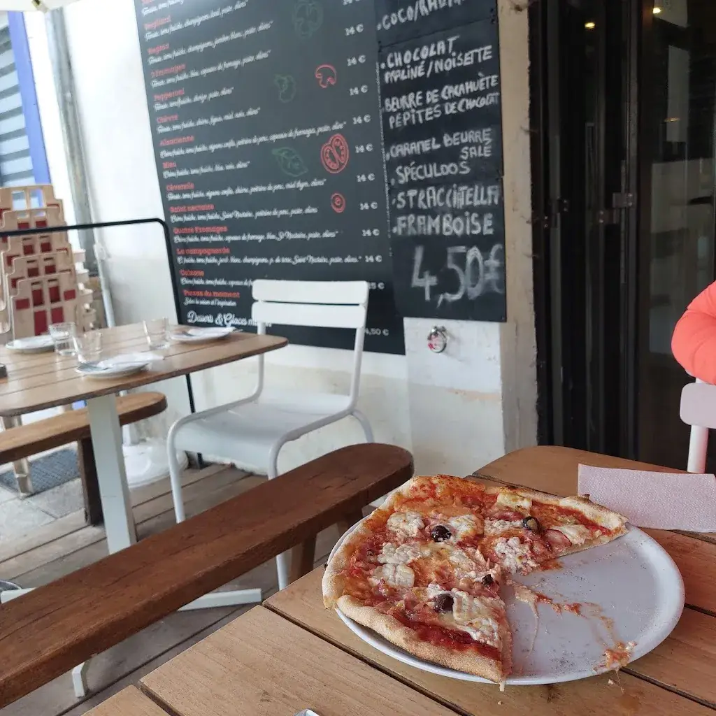 Maarten van der Wees_Pizzeria Dell'Acqua_Champs-sur-Tarentaine-Marchal_review