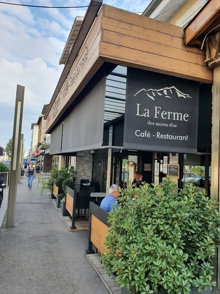 La ferme des monts d'or Restaurant in Champagne-au-Mont-d'Or