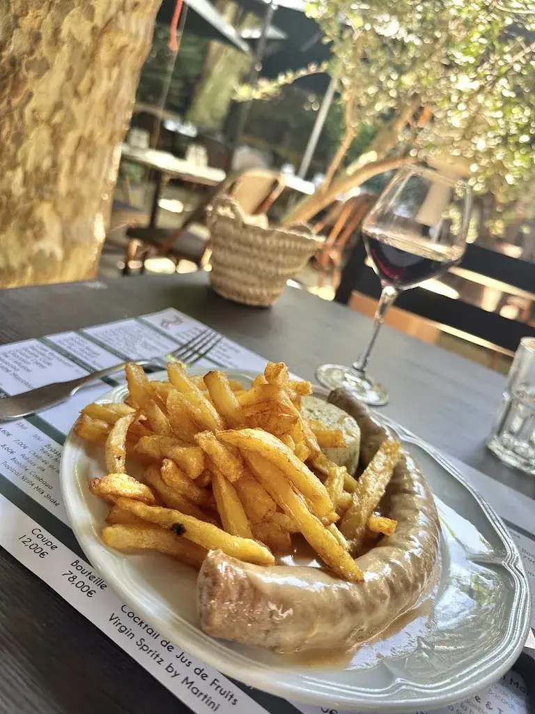 Romain Bonthoux_O Platanes_Champagne-au-Mont-d'Or_review