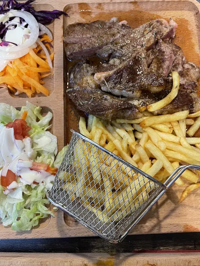 Heather Telle_Restaurant HANI_Neuf-Brisach_review