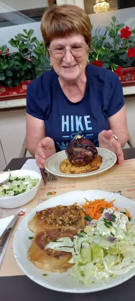 Yvonne BONNET_Au Lion D'or_Ars-sur-Moselle_review