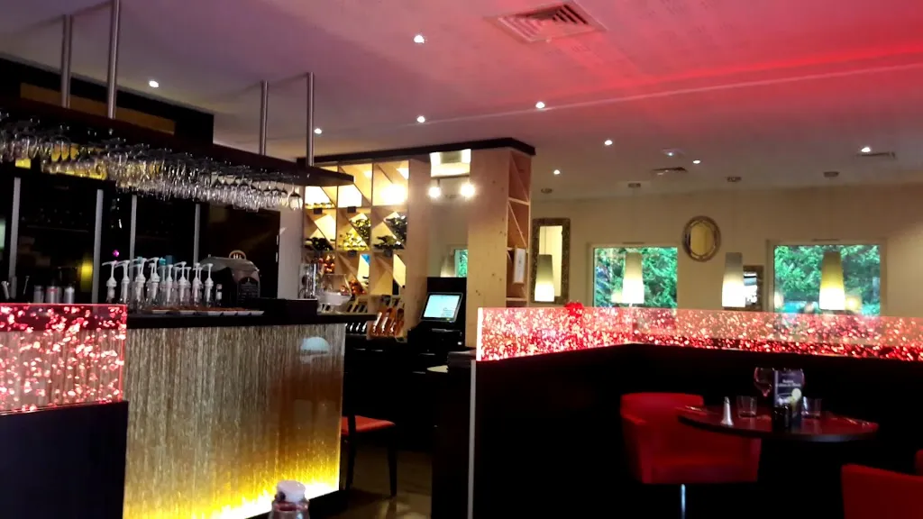 Le jardin - Les Restaurants Nicolas Pierre_Jouy-aux-Arches_slider_image_2