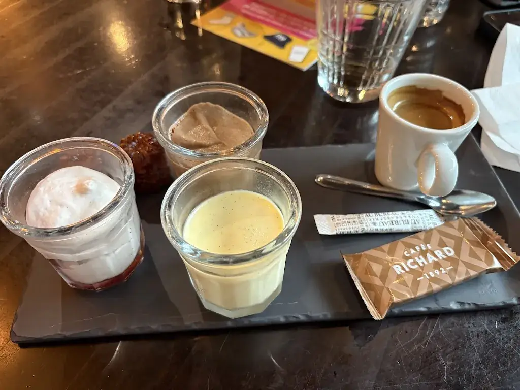 Sylvie Foti_Au Bureau - Pub et Brasserie_Amnéville_recensione