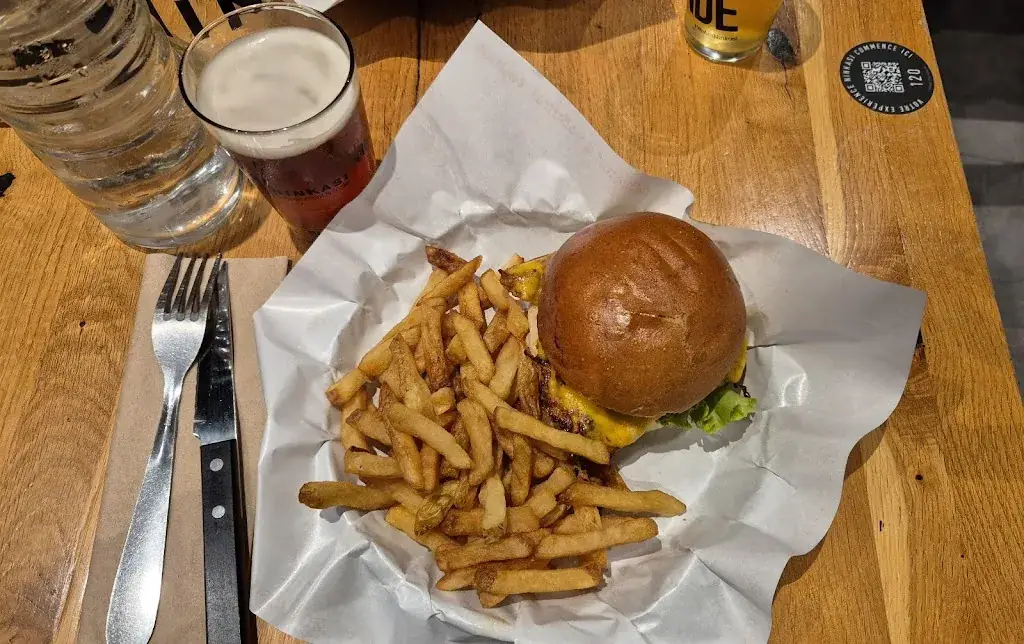 Ninkasi Champagne_Champagne-au-Mont-d'Or_slider_image_3