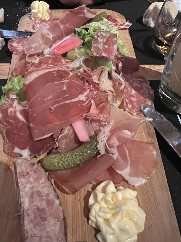 Maylis_Brasserie la taverne_Amnéville_reseña