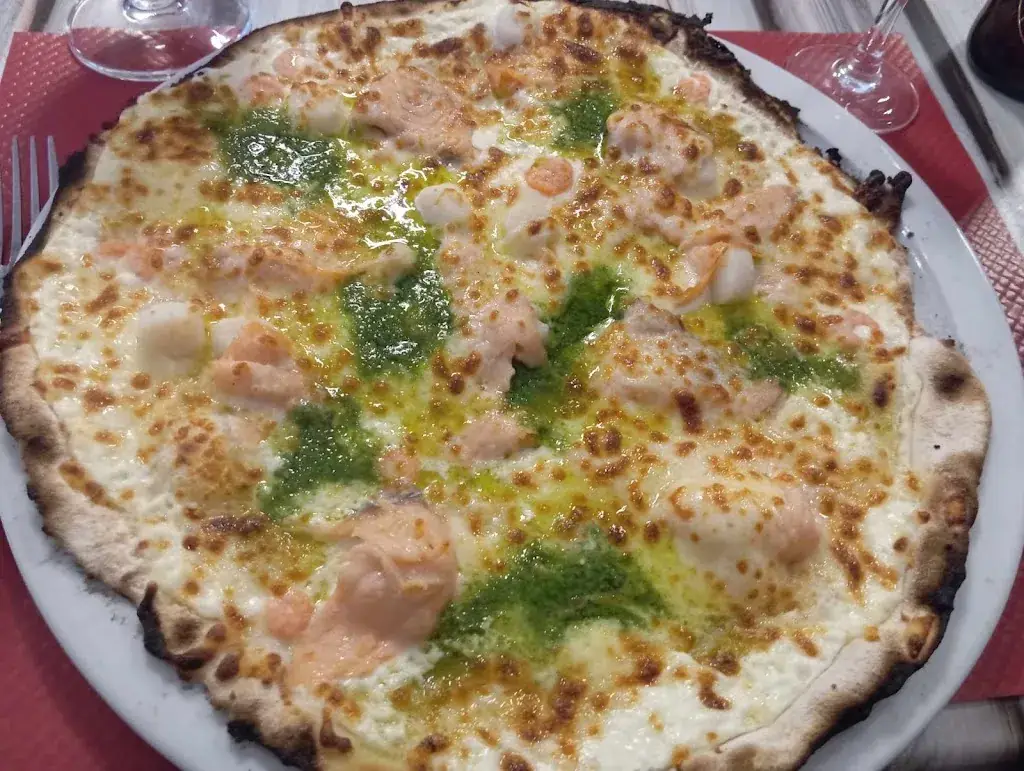 Le Charlemagne_Attigny_slider_image_1