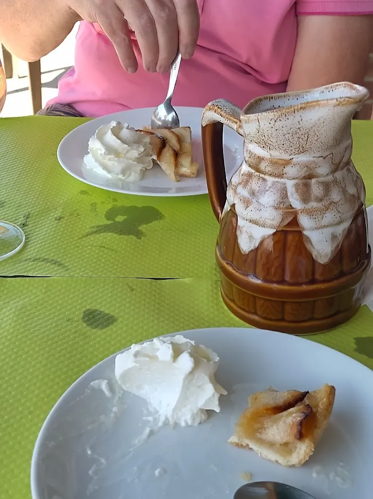 Hôtel de Lorraine_Attigny_slider_image_2