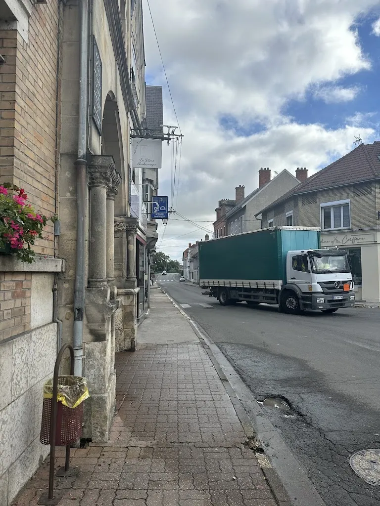 Smilla Ahlgren_Camping Le Vallage_Attigny_review