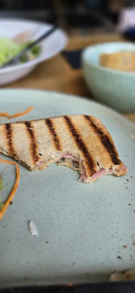 Bruce Van Dalsem_Le Recommandé - Bar à dégustation_Avize_review