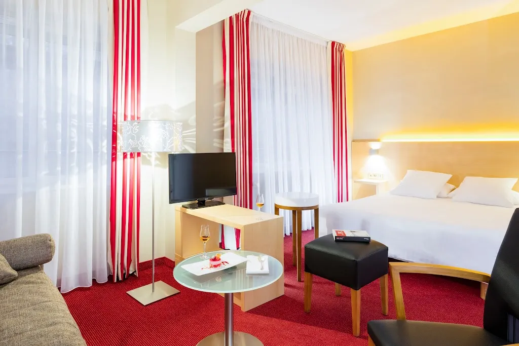 Hôtel-Restaurant Auberge Sundgovienne - Logis Hotels_Carspach_slider_image_3