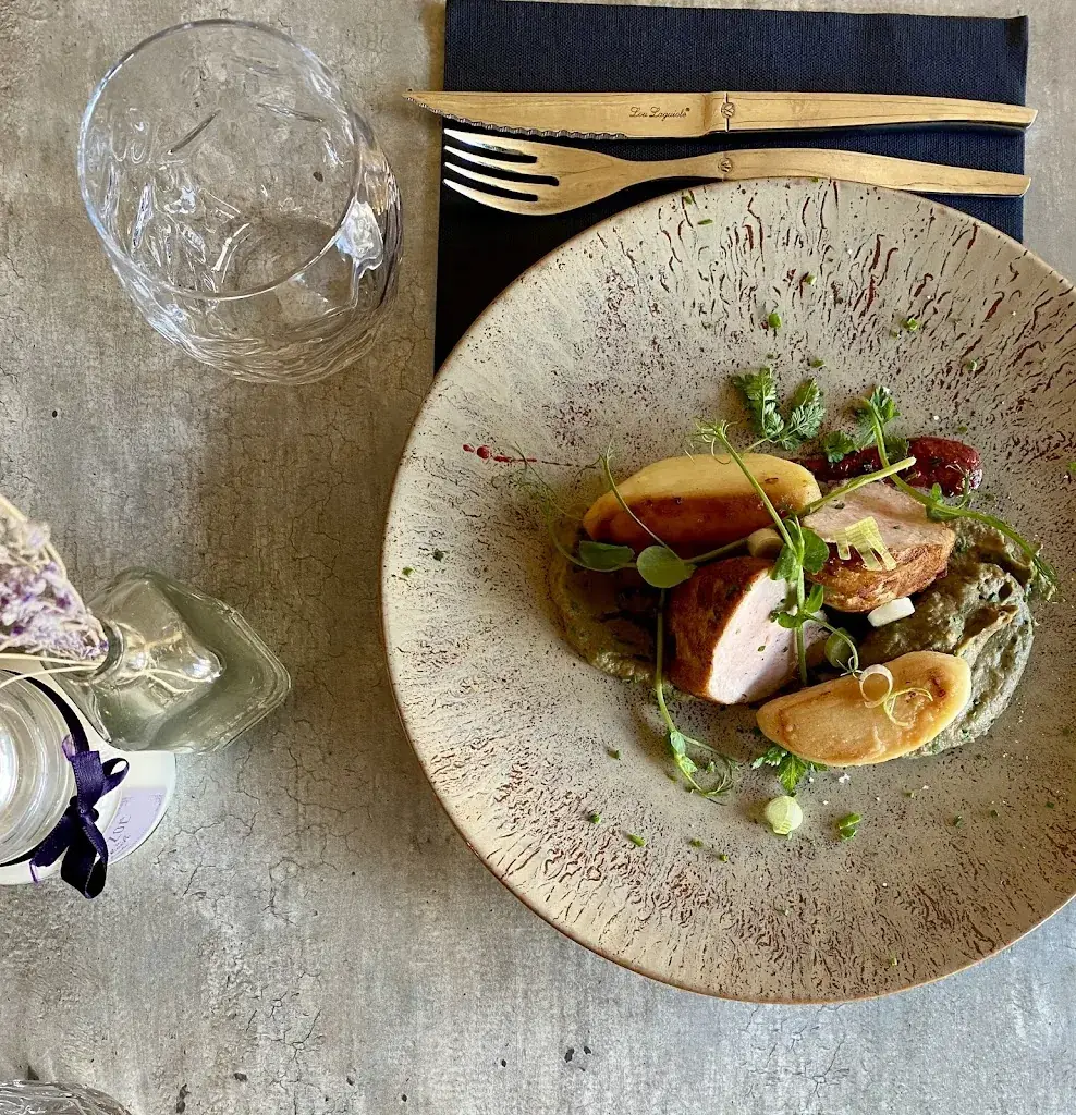 L'Apostrophe_Champeix_slider_image_3