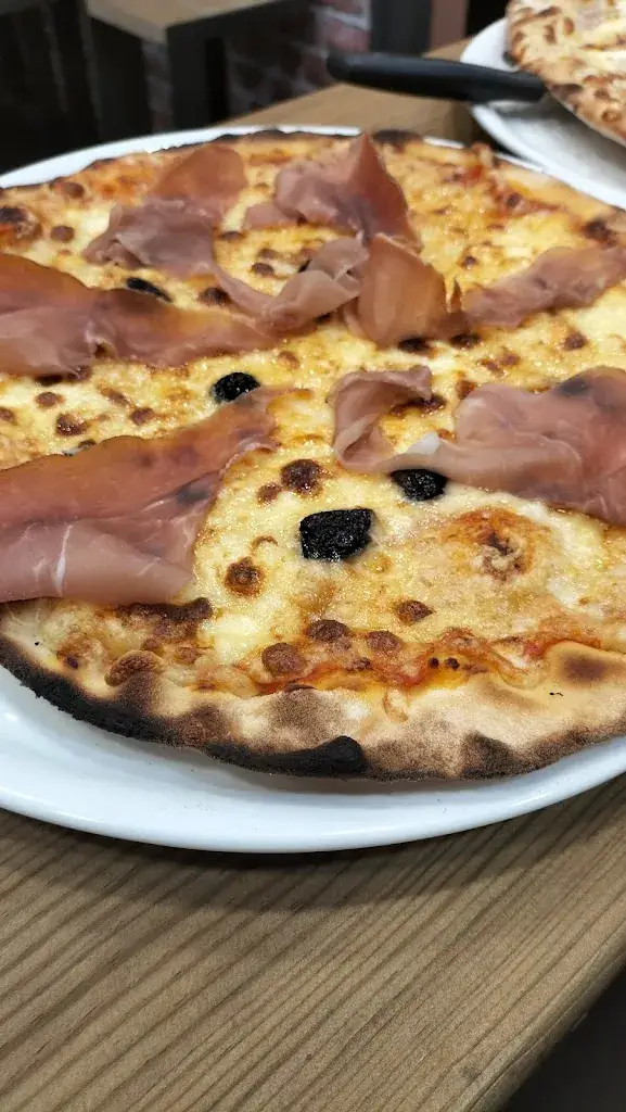 Menu_Les 3 petits cochons - Restaurant à Champeix - pizza•burgers_Champeix_image_9