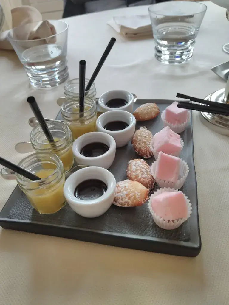 Chen 陳Wei-Hsin 維新_Les Ducs de Lorraine_Épinal_review