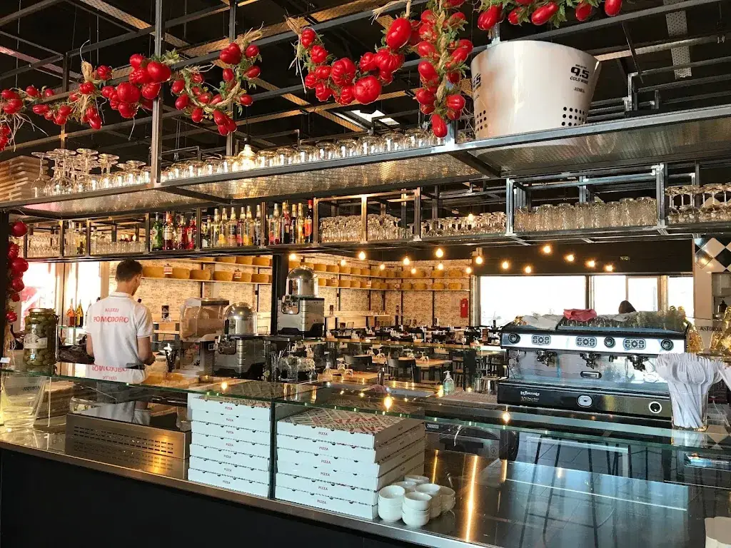 Pomodoro restaurant in Augny