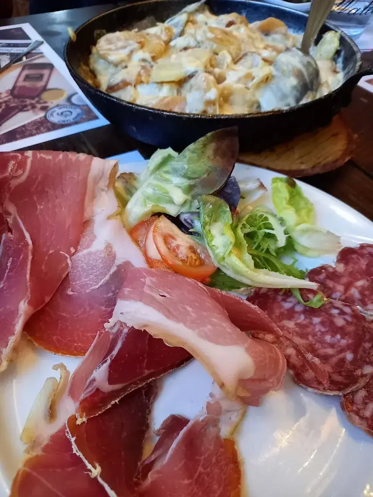 Menu_La Couze Pavin_Saint-Floret_image_2