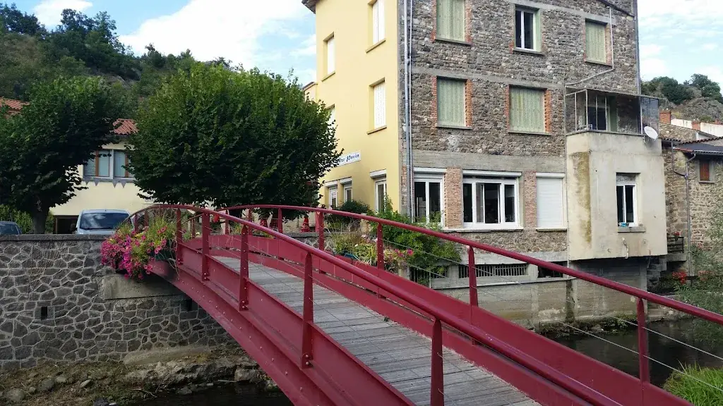 James Whisker_La Couze Pavin_Saint-Floret_review