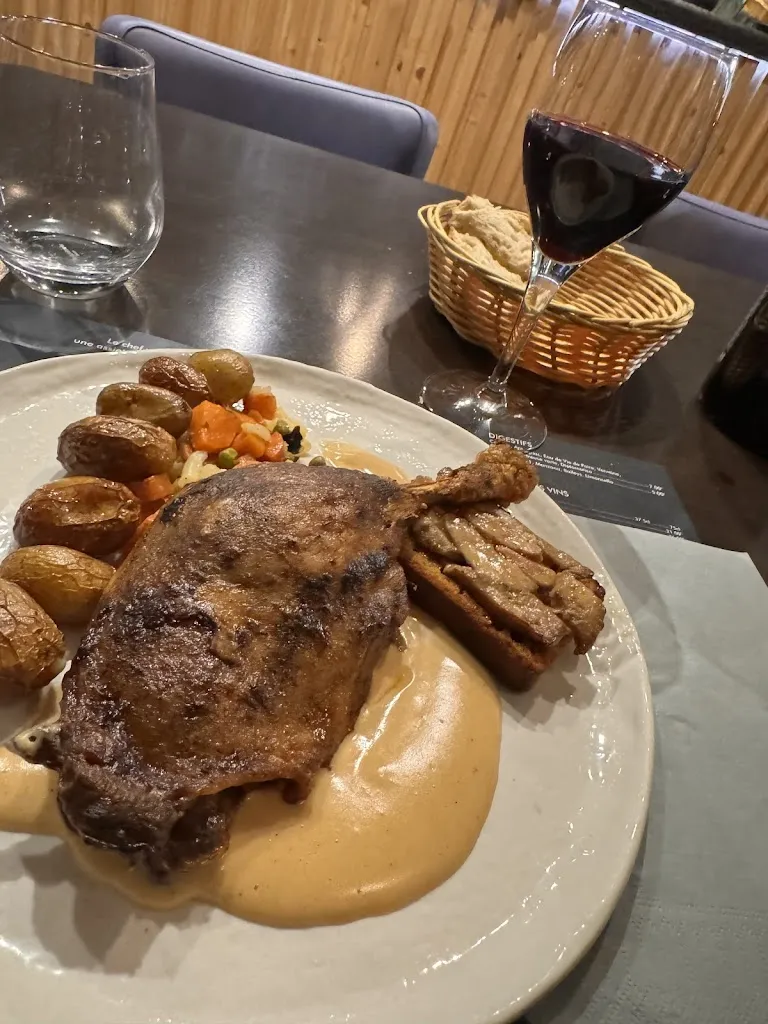 Олеся Пилипец_Le Cachepiou_Chanas_review