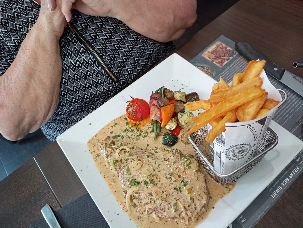 Restaurant Pizzeria Chez Lili_Baccarat_slider_image_2