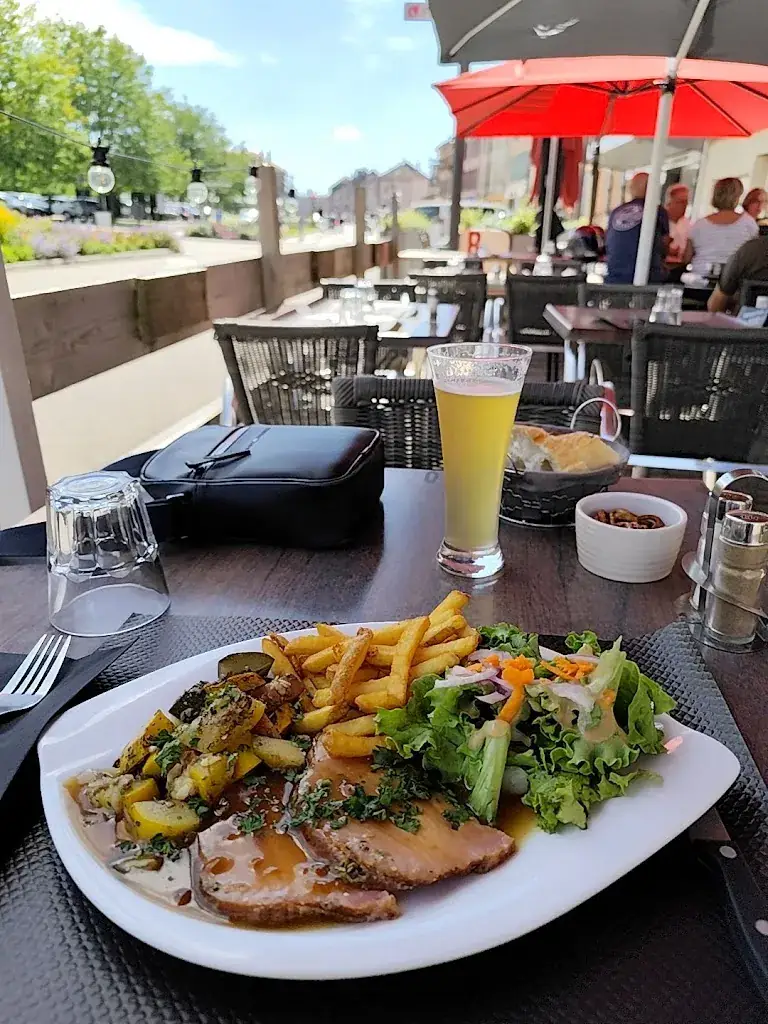 christian B._RESTAURANT - BRASSERIE BACCARAT / BRASSERIE DE LA BONNE DAME 🍽️ 🥗🍻_Baccarat_review